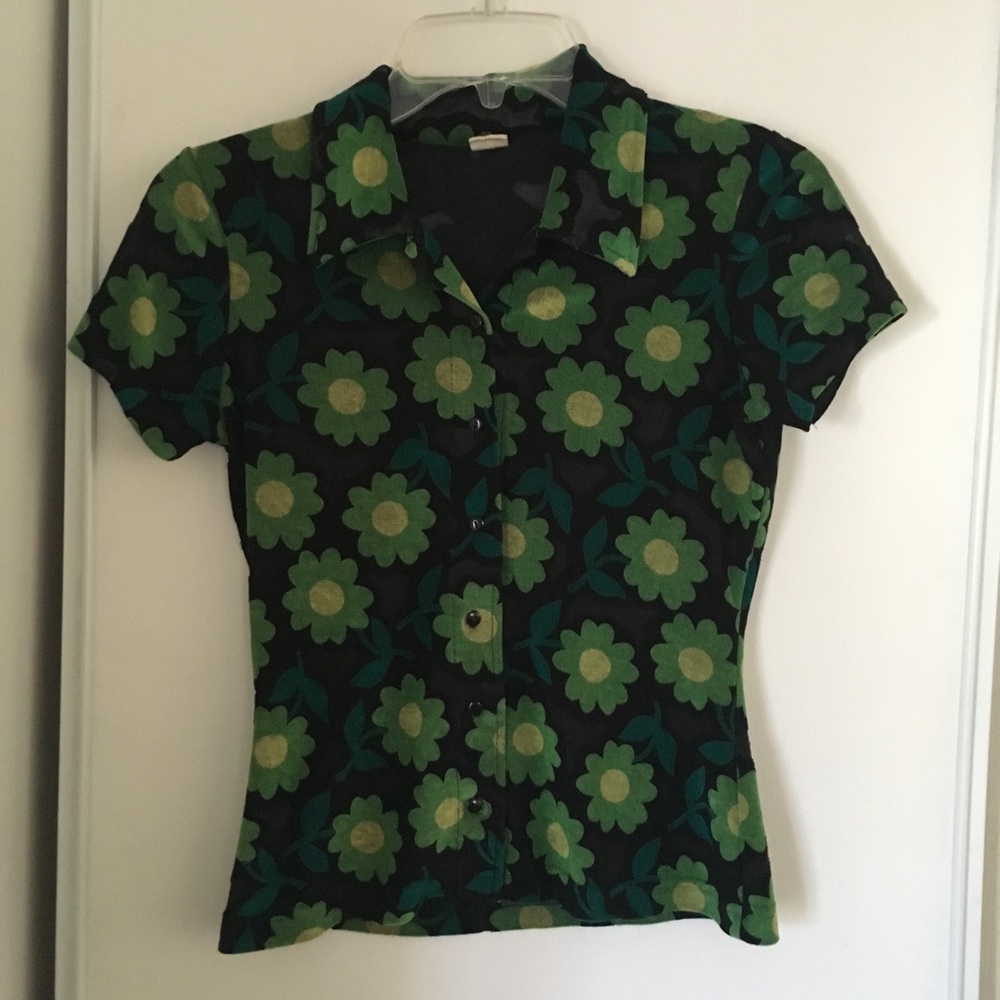 Vintage flower off-brand button up ✨🌼